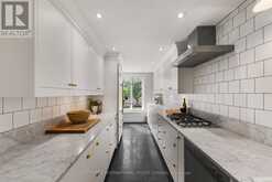 213 WALMER ROAD | Toronto Ontario | Slide Image Fifteen