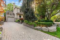77 LAWRENCE CRESCENT | Toronto Ontario | Slide Image Two