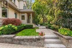 77 LAWRENCE CRESCENT | Toronto Ontario | Slide Image Three