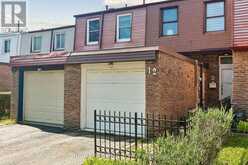 12 L'AMOREAUX DRIVE | Toronto Ontario | Slide Image Two