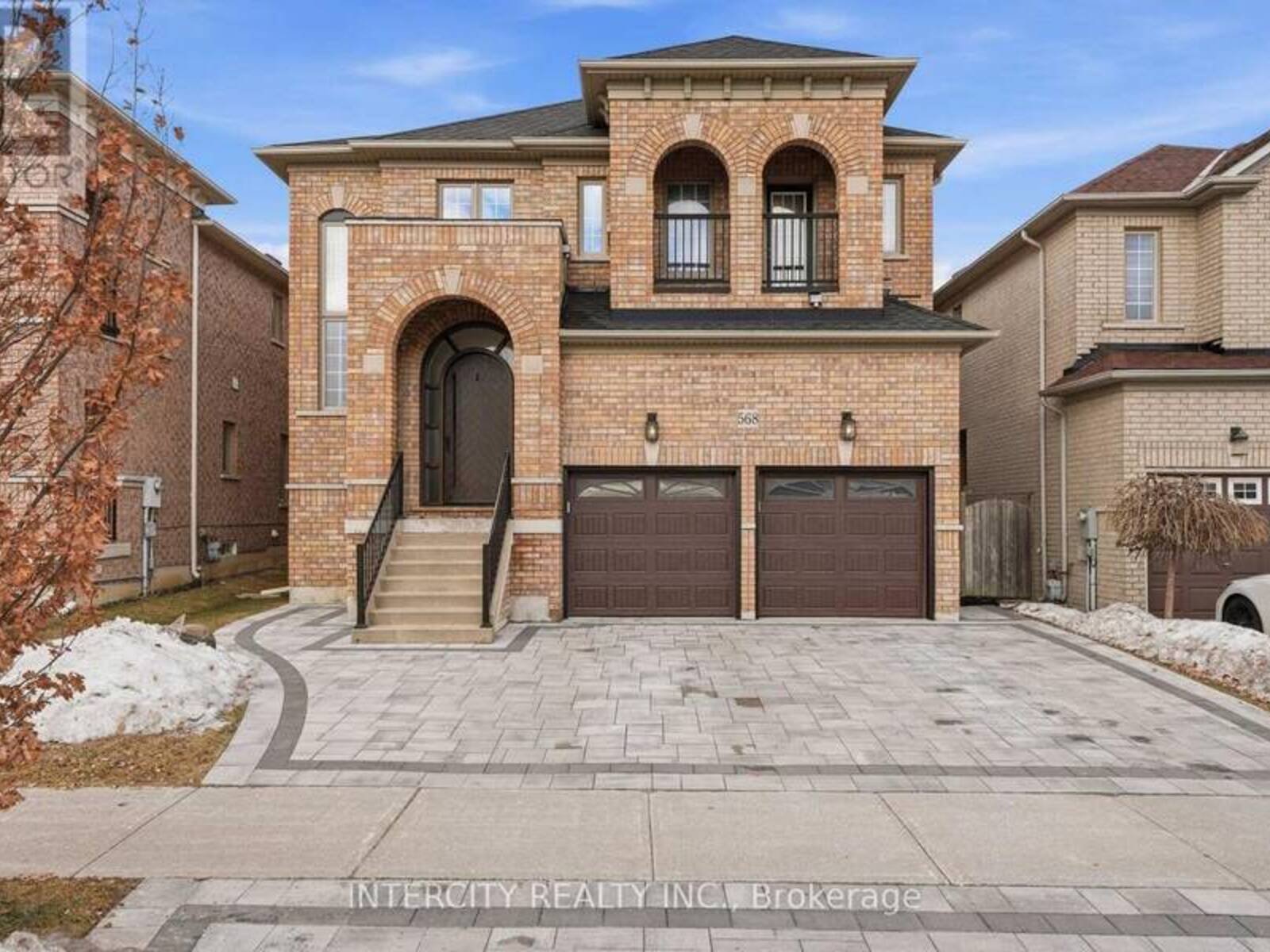 568 GRAND TRUNK AVENUE, Vaughan, Ontario L6A 0R4