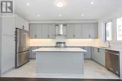 83 BEARBERRY ROAD | Midhurst Ontario | Slide Image Twelve