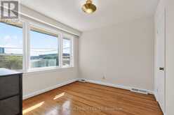 22 EUPHRASIA DRIVE | Toronto Ontario | Slide Image Seventeen