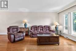 22 EUPHRASIA DRIVE | Toronto Ontario | Slide Image Seven