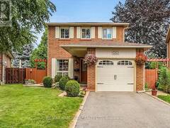 102 TREWARTHA CRESCENT Brampton Ontario, L6Z 1X4