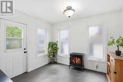 230 BEACH BOULEVARD | Hamilton Ontario | Slide Image Nine