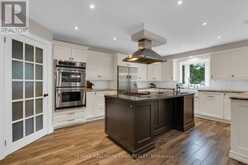 9 BRIDLE PATH | Oro-Medonte Ontario | Slide Image Eight