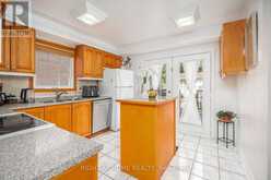 54 NIAGARA PLACE | Brampton Ontario | Slide Image Thirteen