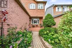 54 NIAGARA PLACE | Brampton Ontario | Slide Image Three