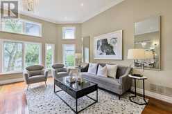 429 NORTH LAKE ROAD | Richmond Hill Ontario | Slide Image Twelve