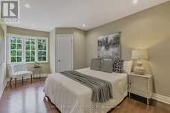 429 NORTH LAKE ROAD | Richmond Hill Ontario | Slide Image Twenty-one