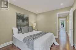 429 NORTH LAKE ROAD | Richmond Hill Ontario | Slide Image Twenty-two