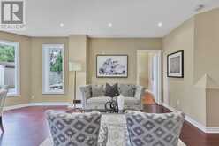 429 NORTH LAKE ROAD | Richmond Hill Ontario | Slide Image Thirty-five