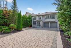 429 NORTH LAKE ROAD | Richmond Hill Ontario | Slide Image Five