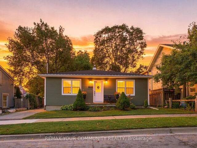 422 QUEEN STREET Newmarket Ontario, L3Y 2H2 - 3 Bedrooms Home For Sale