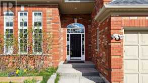 183 VALMONT COURT | Ancaster Ontario | Slide Image Three