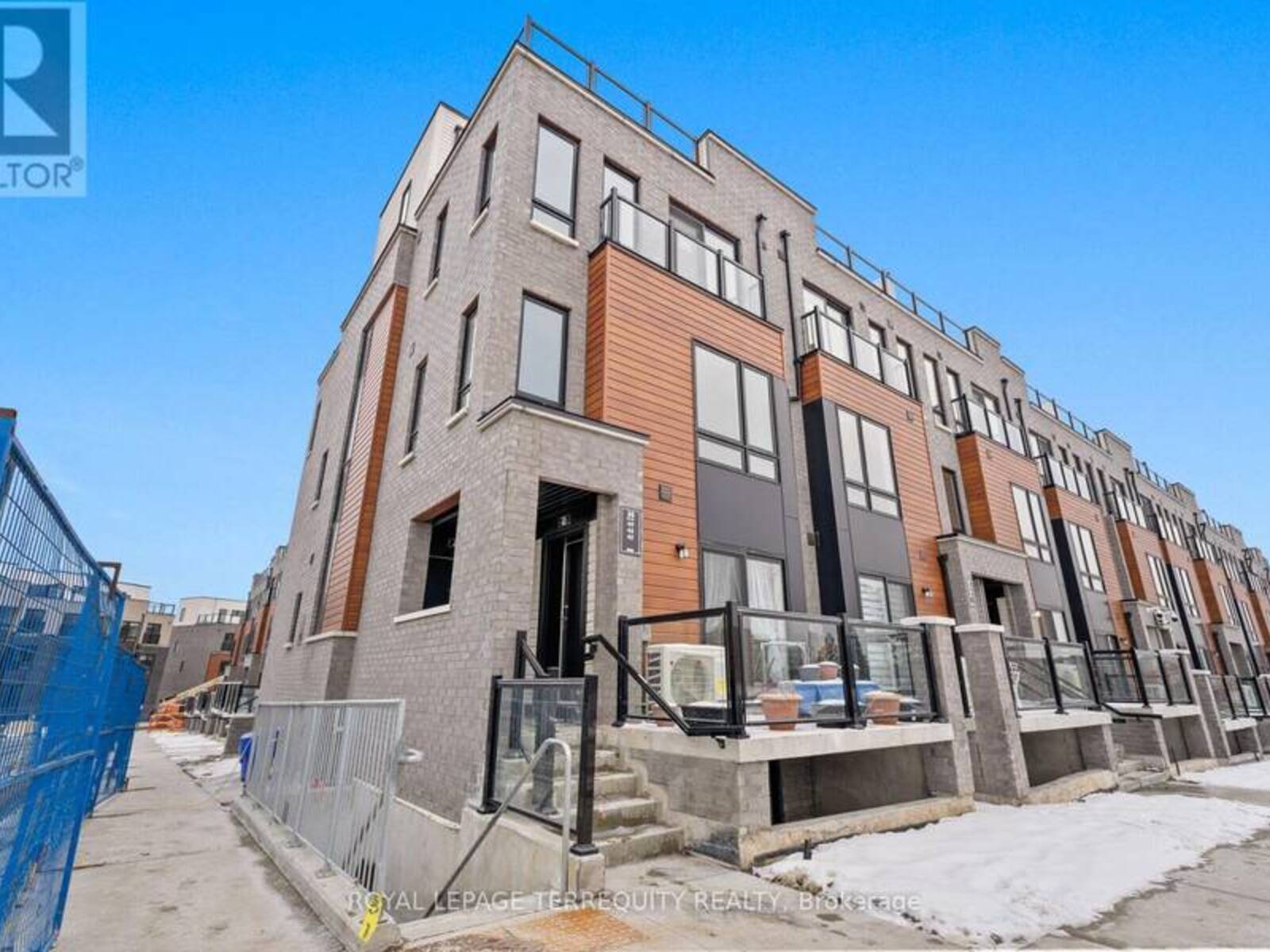 43 - 30 LIBEN WAY, Toronto, Ontario M1B 0E8