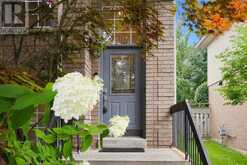 96 LAURENDALE AVENUE | Hamilton Ontario | Slide Image Four