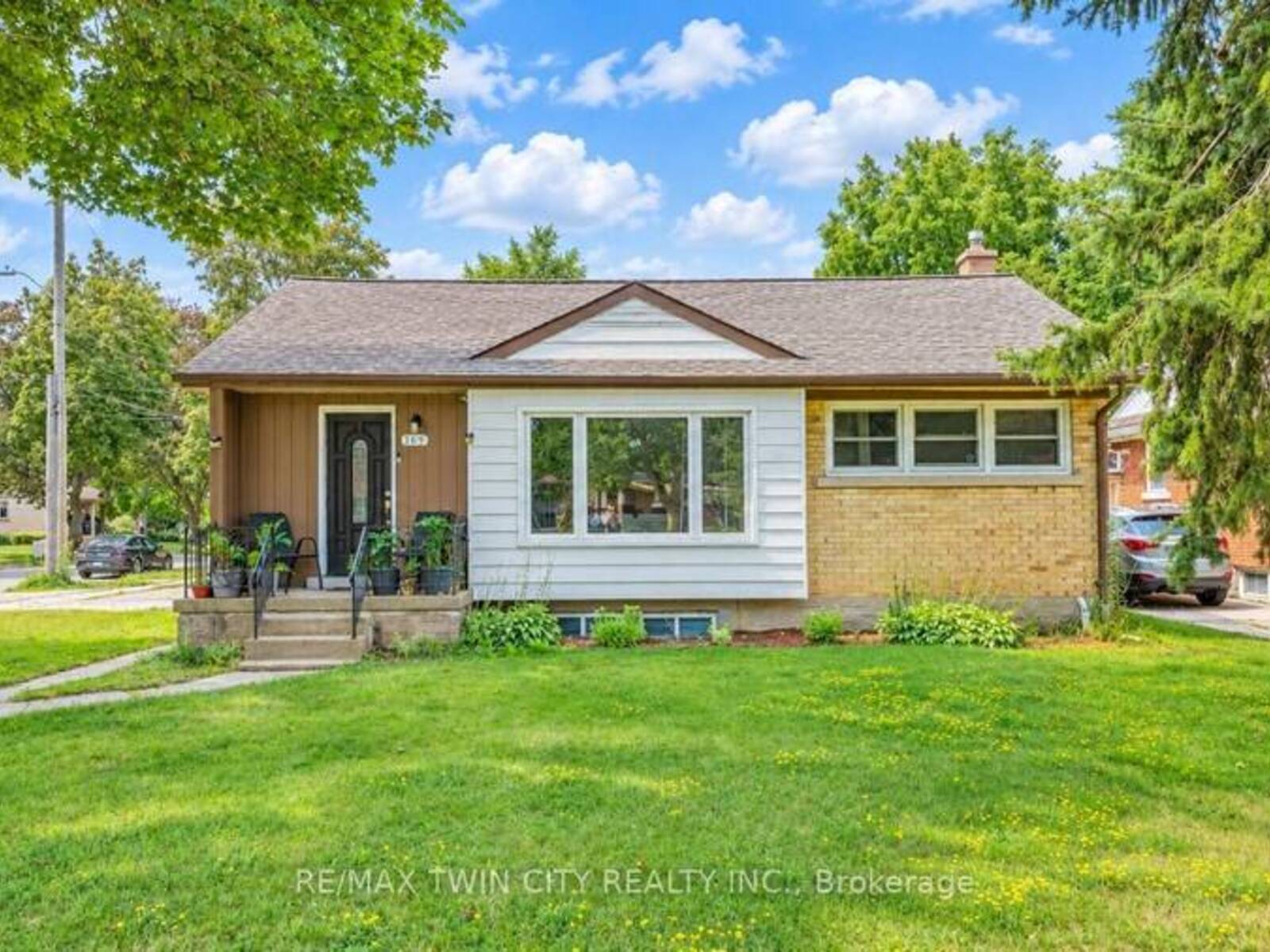 169 BRUCE STREET, Kitchener, Ontario N2B 1Z2