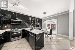 185 REGENCY VIEW HEIGHTS | Vaughan Ontario | Slide Image Thirteen