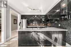 185 REGENCY VIEW HEIGHTS | Vaughan Ontario | Slide Image Nineteen