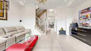 18 GARDENDERS LANE | Markham Ontario | Slide Image Eighteen