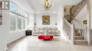18 GARDENDERS LANE | Markham Ontario | Slide Image Twenty