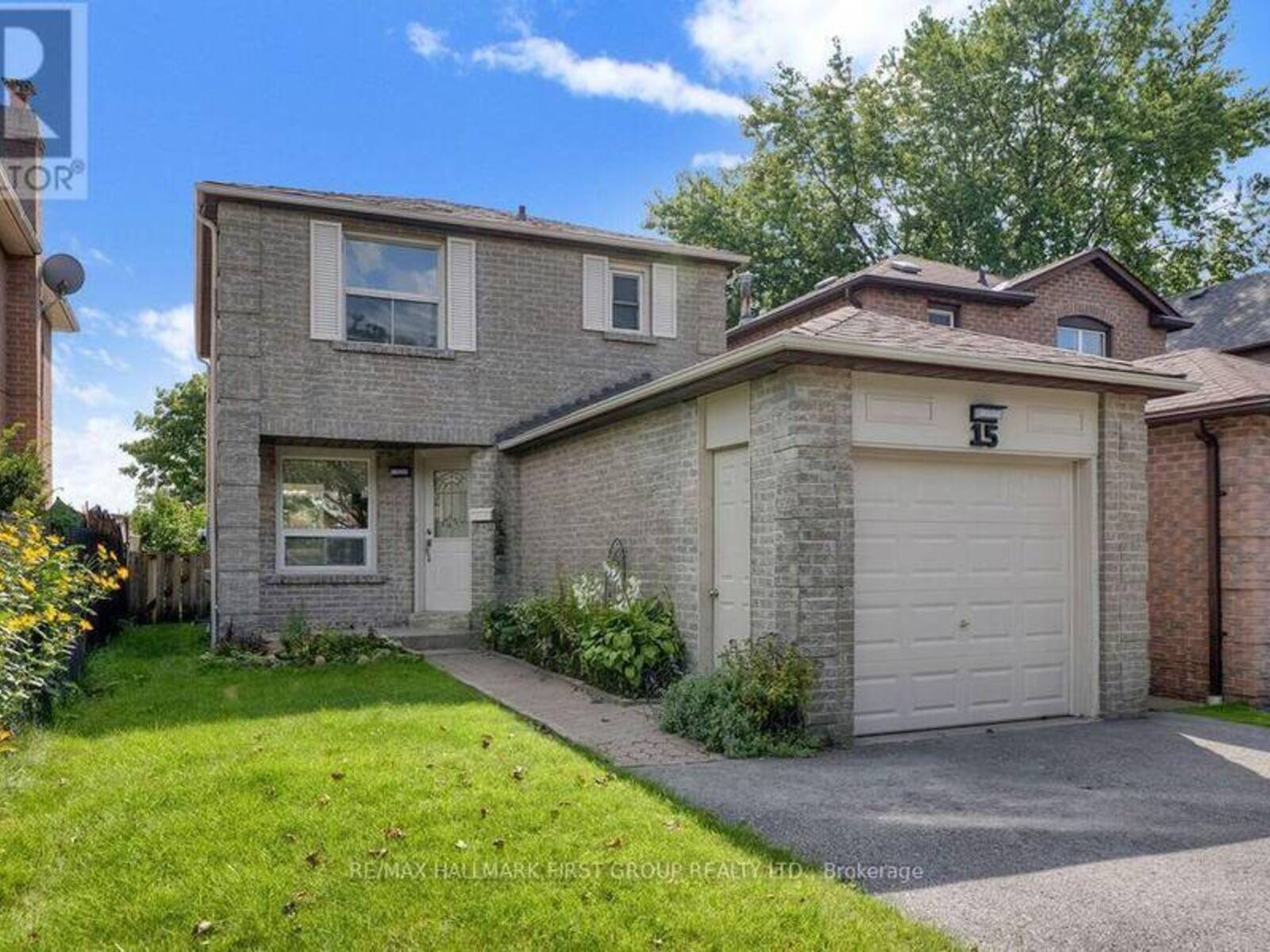 15 MILLINGTON CRESCENT, Ajax, Ontario L1T 1R1