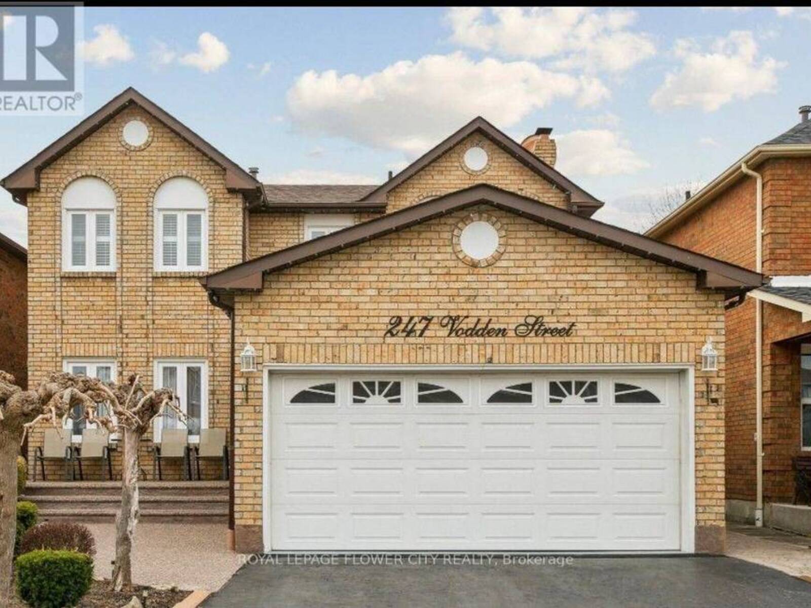 247 VODDEN STREET W, Brampton, Ontario L6X 2X7