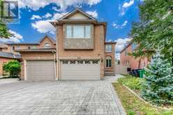 925 CARDINGTON STREET | Mississauga Ontario | Slide Image One