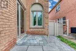 925 CARDINGTON STREET | Mississauga Ontario | Slide Image Two