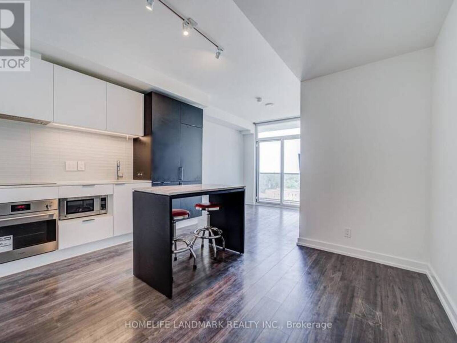 601 - 33 HELENDALE AVENUE, Toronto, Ontario M4R 0A4