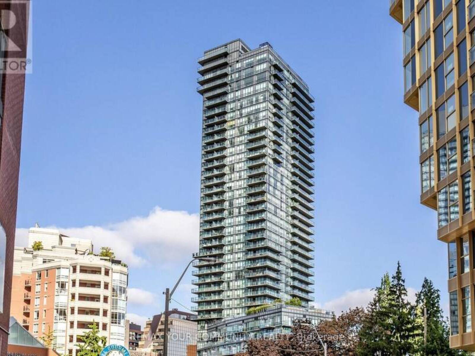 2101 - 825 CHURCH STREET, Toronto, Ontario M4W 3Z4
