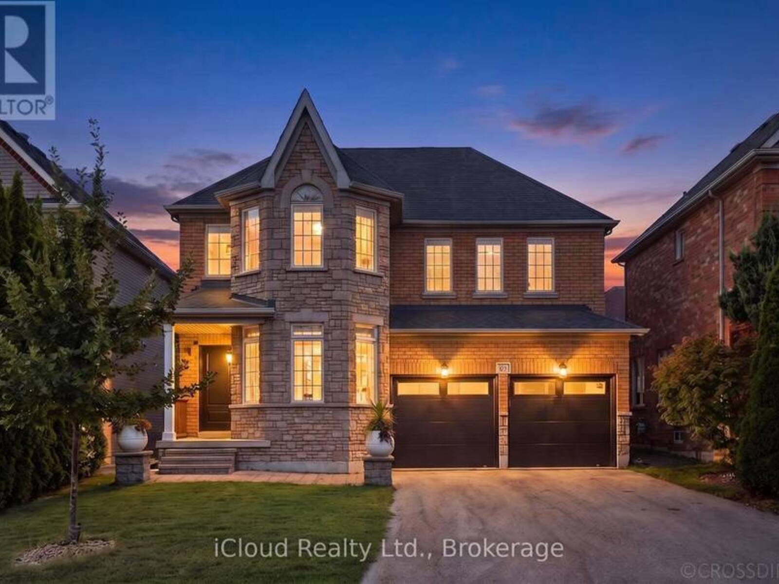60 TUSCANA BOULEVARD, Vaughan, Ontario L4K 5J5