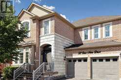 32 CASA NOVA DRIVE | Vaughan Ontario | Slide Image One