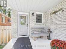 23 MCKENZIE CRESCENT | Barrie Ontario | Slide Image Three