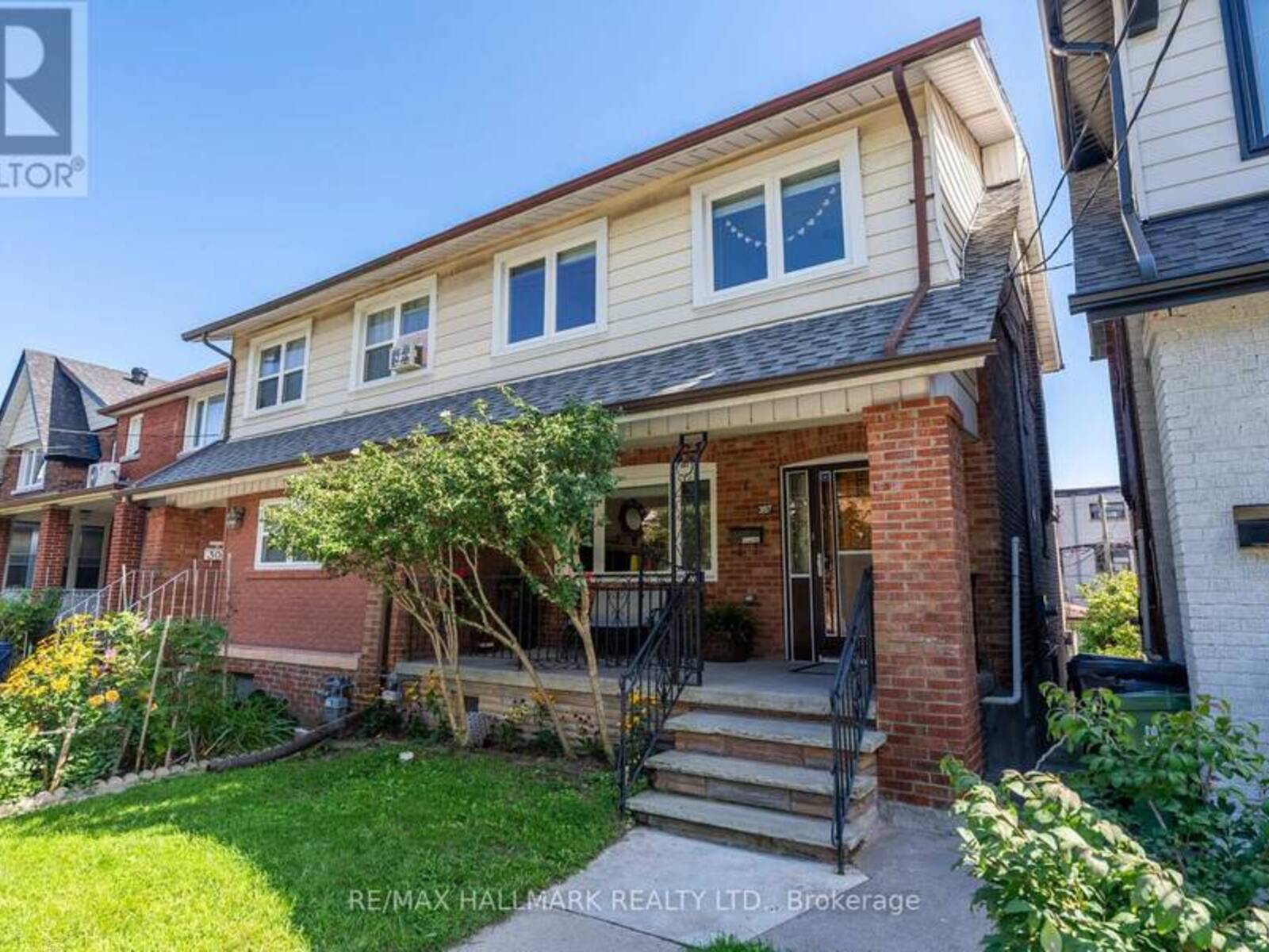 397 STRATHMORE BOULEVARD, Toronto, Ontario M4C 1N6
