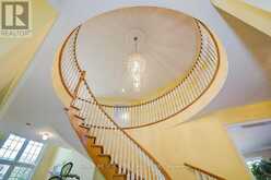 133 WHITE LOTUS CIRCLE | Markham Ontario | Slide Image Five