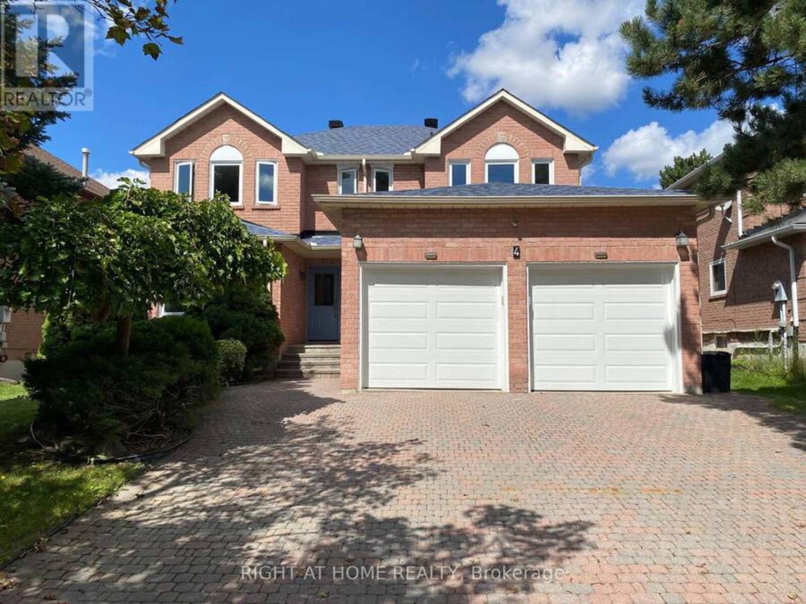 4 KIRKLAND COURT, Richmond Hill, Ontario L4C 9H3
