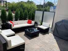 TH102 - 9618 YONGE STREET | Richmond Hill Ontario | Slide Image Twenty-nine
