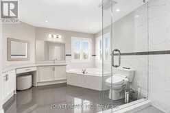 36 NEWBRIDGE AVENUE N | Richmond Hill Ontario | Slide Image Twelve