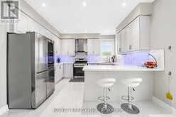 36 NEWBRIDGE AVENUE N | Richmond Hill Ontario | Slide Image Seven