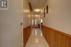 6399 COLEBROOK CRESCENT | Mississauga Ontario | Slide Image Six
