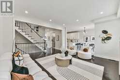 210 MILKWEED WAY | Oakville Ontario | Slide Image Thirteen
