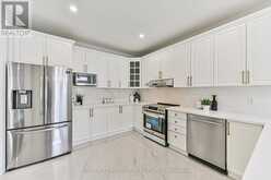 210 MILKWEED WAY | Oakville Ontario | Slide Image Eighteen