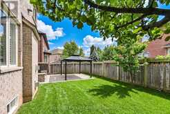 210 MILKWEED WAY | Oakville Ontario | Slide Image Forty-seven