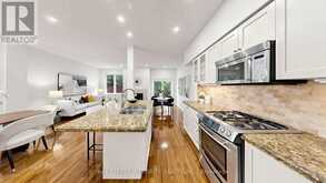 2048 ELMGROVE ROAD | Oakville Ontario | Slide Image Eighteen