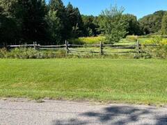 5218 HILLVIEW DRIVE Harwood Ontario, K0K 2H0