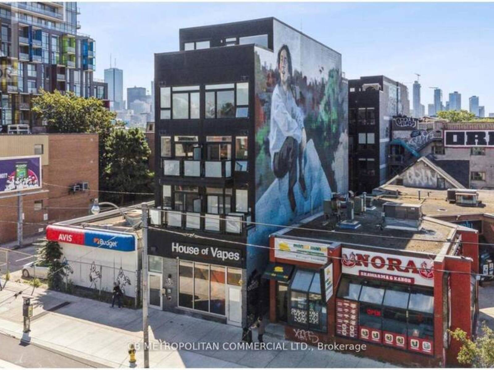 335 COLLEGE STREET, Toronto, Ontario M5T 1S2