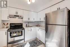 599 ROEHAMPTON AVENUE | Toronto Ontario | Slide Image Nine